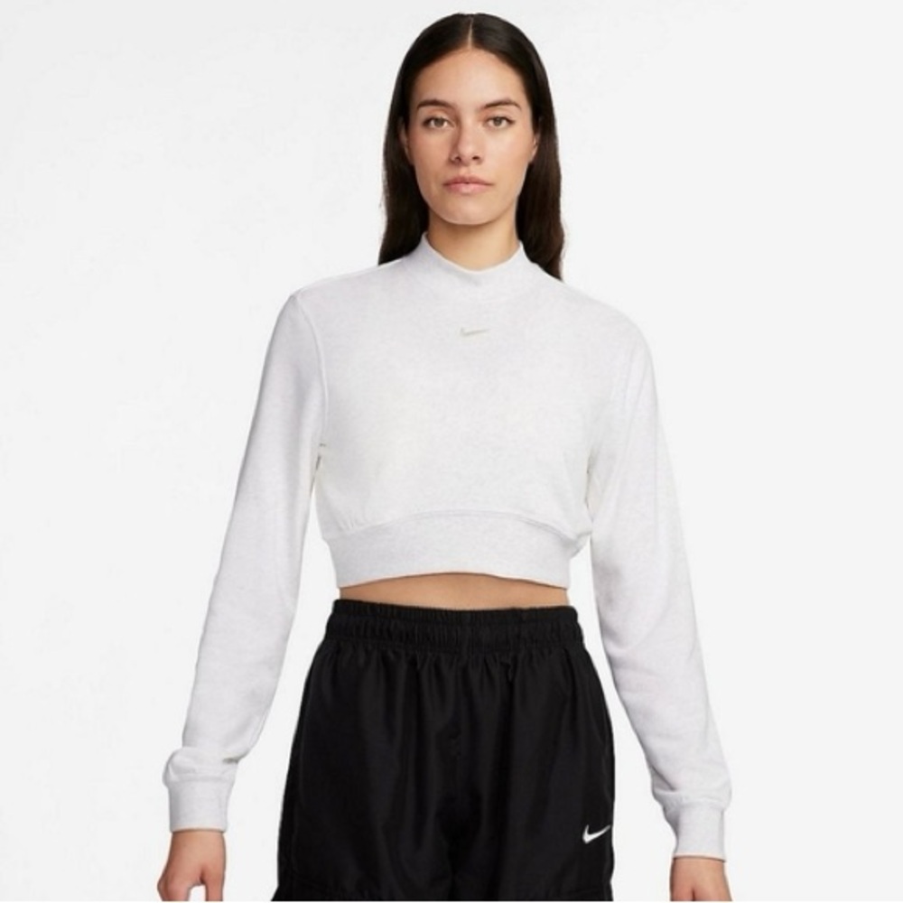 Nike Cropped Mock-Neck Sweatshirt